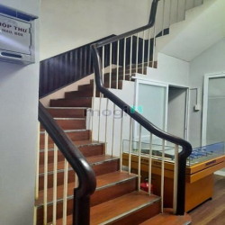 Cho thuê Nhà MT Văn Phòng đường Đặng Tất, Quận 1