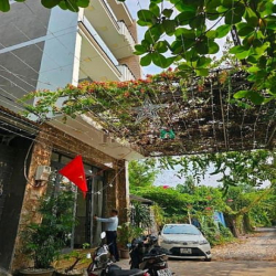 Nhà MT 4 Tầng Mới Xe Hơi Đỗ Cửa- 4 x20m -KDC -L.Văn Lương-Nhà bè