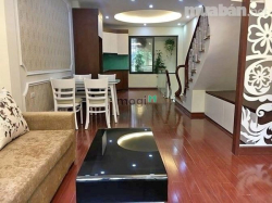 Bán gấp nhà phố cổ Hàng Cót ( tầng 2) giá 2.2 tỷ, 25m2, ở luôn