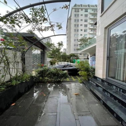 Bán Gấp Biệt Thự Phú Mỹ Hưng, Quận 7. DT 11.5x18.5m - Hầm 3 tầng