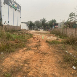 cần cho thuê lô đất siêu đẹp, trung tâm thành phố.