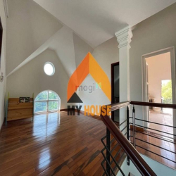 VILLA sân vườn xinh lung linh TT THẢO ĐIỀN 250M2