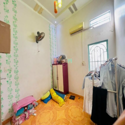 Bán nhà MẶT TIỀN Hiệp Thành 49, quận 12, 68m2, 4 tầng BTCT, chỉ 6.5 tỷ