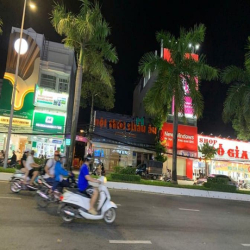 Nhà 4 lầu mặt tiền 3 tháng 2 gần hẻm 51, NK, Cần Thơ - 38 tỷ