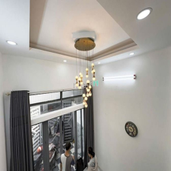 Nhà Mới Ở Ngay Chỉ 5 Tỷ Nhỉnh Xíu, (3.8 X 10) A4 Nở Hậu, Sát Mặt Tiền.