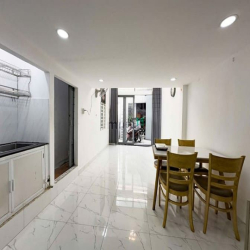 Nhà Mới Ở Ngay Chỉ 5 Tỷ Nhỉnh Xíu, (3.8 X 10) A4 Nở Hậu, Sát Mặt Tiền.