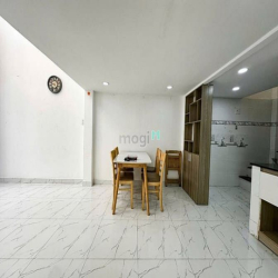 Nhà Mới Ở Ngay Chỉ 5 Tỷ Nhỉnh Xíu, (3.8 X 10) A4 Nở Hậu, Sát Mặt Tiền.