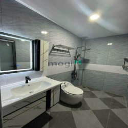 Nhà 3 Tầng, 80m2-  full nội thất, HXH thông - cách Phú Mỹ Hưng 2\’Quận7