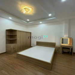 Nhà 3 Tầng, 80m2-  full nội thất, HXH thông - cách Phú Mỹ Hưng 2\’Quận7