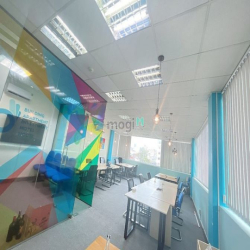 Văn phòng 85m2 Giá Rẻ - View kính đường Trần Quang Khải Quận 1