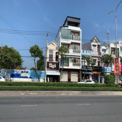 Nhà lầu 2 mặt tiền trước sau đường Nguyễn Văn Cừ (lộ 20), Cần Thơ