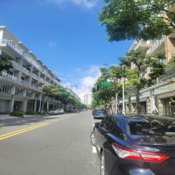 Shophouse, Nhà Phố 5.7m x 20m, Hầm riêng, 4 Tầng, 90 triệu