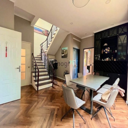 CHO THUÊ MẶT BẰNG 200m2 có sân trung tâm Phú Mỹ Hưng, Quận 7 giá rẻ