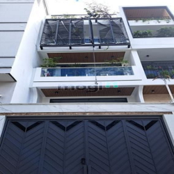 Cho thuê nhà mới hiện đại 4 phòng ngủ hẻm xe hơi Bùi Đình Túy