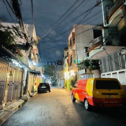 Bán nhà Nguyễn Sơn hẻm xe tải 6m thông 4.2m x 10m - 4 tầng - 5.5 tỷ