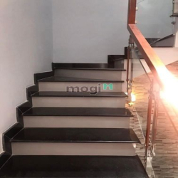 Nhà [4x17] 1 lửng 3 lầu, đường Lê Đình Cẩn, 5 phòng ngủ/5wc