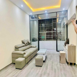 Giá Cực Tốt! Bán căn Tập thể Mặt phố Phương Mai - 80m2 x 3 Ngủ x 2WC!