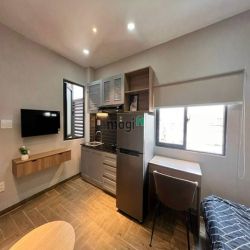 Căn Hộ Full Nội Thất Cửa Sổ Trời Lớn Ngay Nhà Thi Đấu Phú Thọ