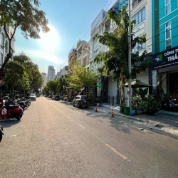 Bán nhà phố nội khu Hưng Gia 2, Phú Mỹ Hưng ưu tiên cho khách đầu tư