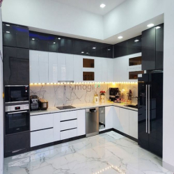 Bán nhanh thiện chí siêu Biệt thự tại ĐẶNG THÙY TRÂM ,DT:12x20m,3 Lầu