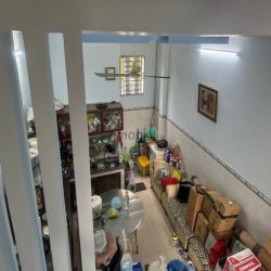 Ô tô đỗ cổng - ngay đại học gtvt quận 12 - 56m2, 3 tầng, nhà đẹp ở