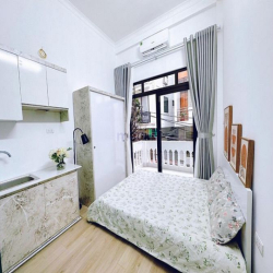 Ngã Tư Sở Mới Tinh Giá Sinh Viên