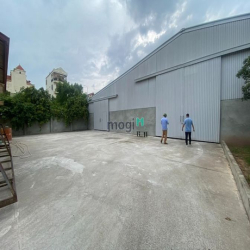 Cho thuê kho quốc lộ 32, Hoài Đức, HN. DT 1200m, cao 7m, có điện 3fa,