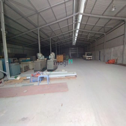 Cho thuê kho quốc lộ 32, Hoài Đức, HN. DT 1200m, cao 7m, có điện 3fa,