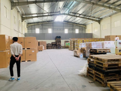 Cho thuê kho tiêu chuẩn CCN vừa và nhỏ Từ Liêm HN. DT 500m2 cao 10m kh