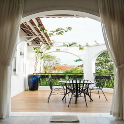 Bán Biệt Thự Mặt Tiền Nguyễn Văn Hưởng, Thảo Điền DT 400m2 giá 113 tỷ