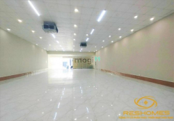 Cho thuê mặt bằng cực rộng, 600m2 ngang 12m dài 50m, đối diện bệnh việ