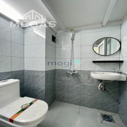 Duplex Bancol/cửa sổ FULL NỘI THẤT ngã tư Thoại Ngọc Hầu -Luỹ Bán Bích