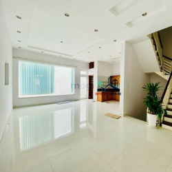 Nhà riêng, biệt thự Trần Não - gara trệt 2 lầu 5PN 350m2