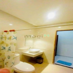 Bán khách sạn đẹp 4 lầu (4x19) Thống Nhất P10 Gò Vấp Bv HỒNG ĐỨC
