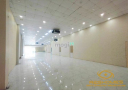 Cho thuê mặt bằng cực rộng, 600m2 ngang 12m dài 50m, đối diện bệnh việ