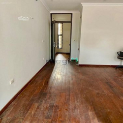 Cho thuê nhà riêng ngõ 167 dịch vọng cầu giấy diện tích 45m2 x tầng