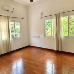 cho thuê Biệt Thự Thảo Điền 1053m2 đất, có hồ bơi, sân vườn, trệt,2L