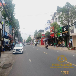 Cho thuê nhà 1 trệt 2 lầu đường Phạm Văn Thuận giá 35tr/tháng