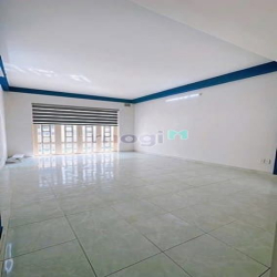 Bán nhà 4 tầng hẻm ô tô đậu cửa Đường Âu Dương Lân Q8