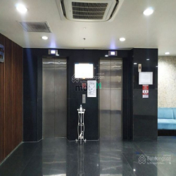 Đường Lý Tự Trọng, Quận 1. DT: 6x25m. Trệt 4 lầu. DTSD: 750m2