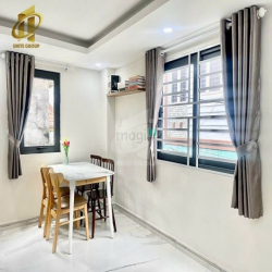 CĂN HỘ  full nội thất cửa sổ lớn mặt tiền - Bến vân đồn Quận 4