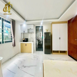 CĂN HỘ  full nội thất cửa sổ lớn mặt tiền - Bến vân đồn Quận 4