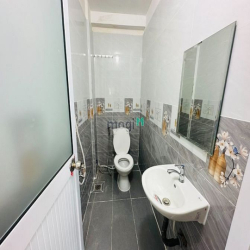còn 1p lầu cao thoáng mát tại Trần thái Tông,Tân bình