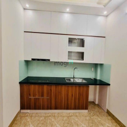 Bán nhà 4 Tầng 45m² ngay chợ Đồng Dinh 👉 Phố Ngọc Trì, Thạch Bàn.