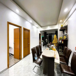 Bán căn hộ 150m2 3pn SHR tầng thấp chung cư Linh Tây