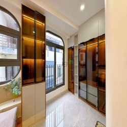 Chính Chủ Bán Nhà Đẹp Lung Linh Tú Xương- P7 - Q3 , 65m2,SHR,Giá 2tỷ3