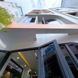 Chính Chủ Bán Nhà Đẹp Lung Linh Tú Xương- P7 - Q3 , 65m2,SHR,Giá 2tỷ3