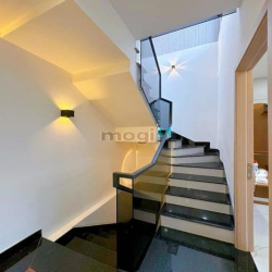 Chính Chủ Bán Nhà Đẹp Lung Linh Tú Xương- P7 - Q3 , 65m2,SHR,Giá 2tỷ3