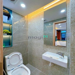 Chính Chủ Bán Nhà Đẹp Lung Linh Tú Xương- P7 - Q3 , 65m2,SHR,Giá 2tỷ3