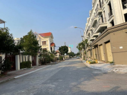 Cực hiếm, cần bán căn Shophouse Hải Phát, mặt đối diện 31ha, đường to